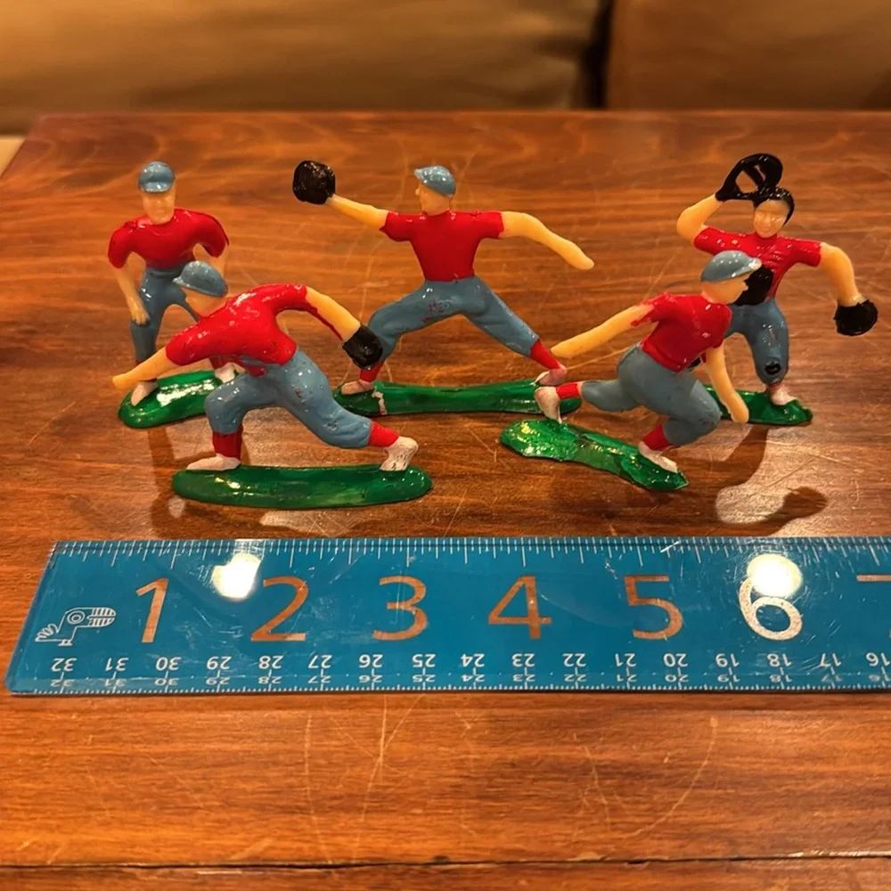 Vintage Plastic Cake Decorator Toppers Baseball Players Set of 5 Figures RARE